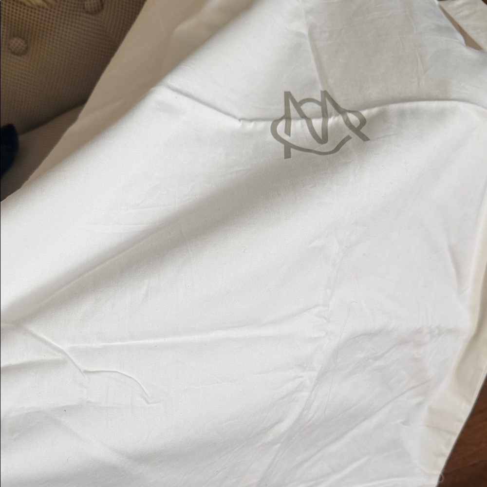 RIMOWA Cream dust Cover from medium suitcase - Picture 2 of 2